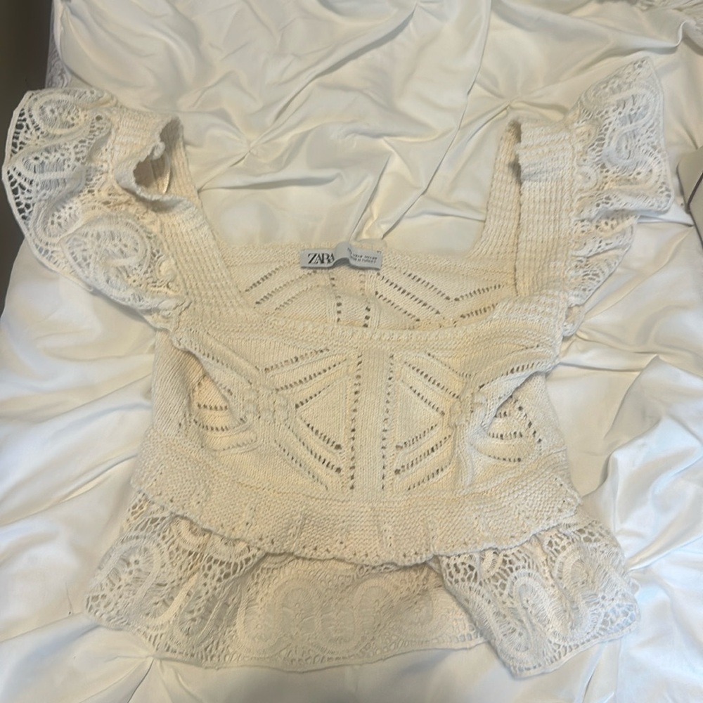 Never worn Zara knit top